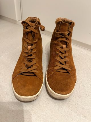 Botín piel cordones