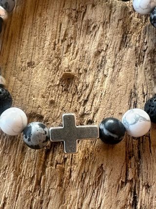 Pulsera Piedras Negras y Calavera Plata