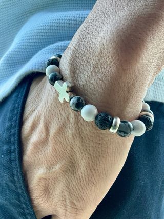 Pulsera Piedras Negras y Calavera Plata