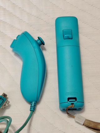 Pack de 2

 Mandos Wii Azules con Motion Plus