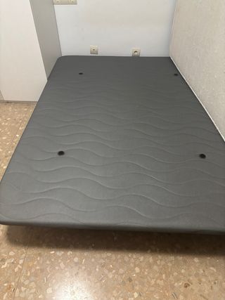 Base cama y colchón gris