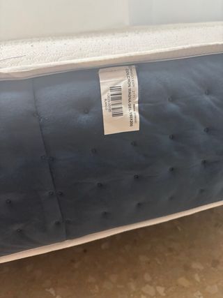 Base cama y colchón gris