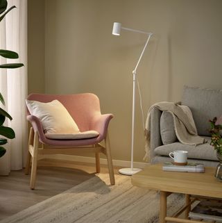 Lámpara de pie Nymåne IKEA