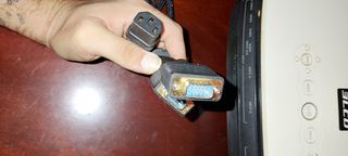 Proyector Sony con Funda Negra y Cables