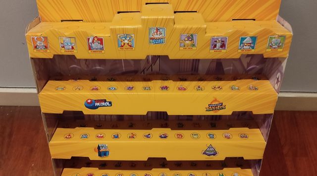 Expositor SuperZings Serie 4