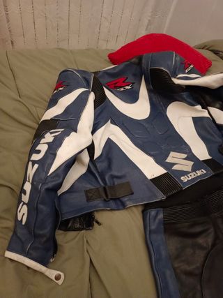 Mono Suzuki GSXR Cuero y Kevlar Azul y Negro