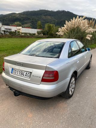 Audi A4 1.9 115 caballos año 2000