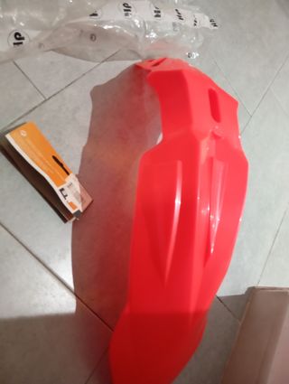 Guardabarros Supermotard rojo nuevo a estrenar 