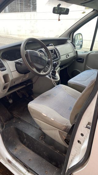 Furgonetas renault trafic 2006