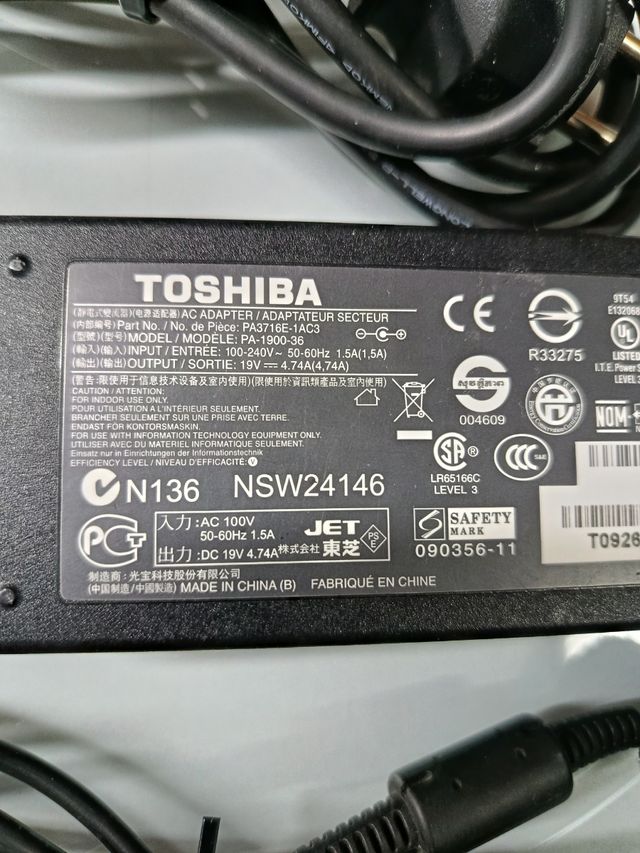 Adaptador Corriente Toshiba 19V