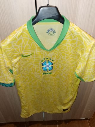 Camisetas de fútbol, usadas pero de buena calidad,