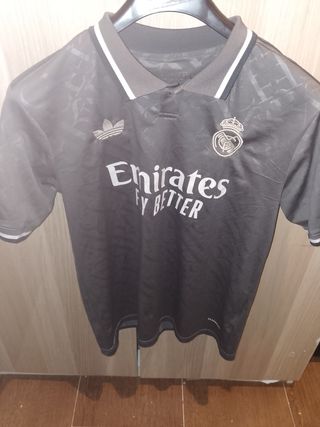 Camisetas de fútbol, usadas pero de buena calidad,