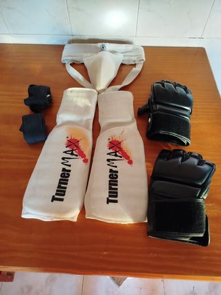 Protector inguinal y guantes full contact