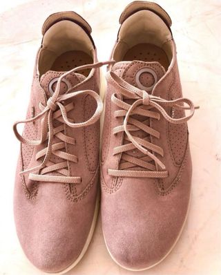 Lote 2 pares botines y deportivas 