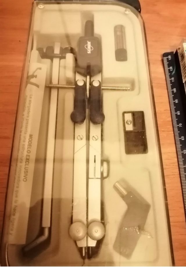 Dos compases en caja