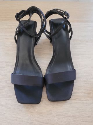 Sandalias Lefties tacón tiras negras