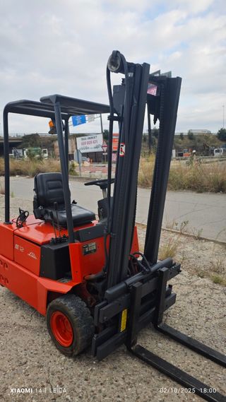 Carretilla elevadora eléctrica Linde E12