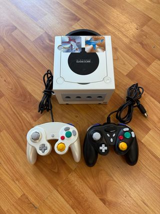 Nintendo GameCube + 2 mandos