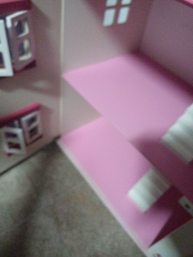 Casa de muñecas de madera Miyo