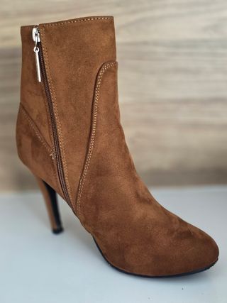 Botines de piel marrón Talla 40
