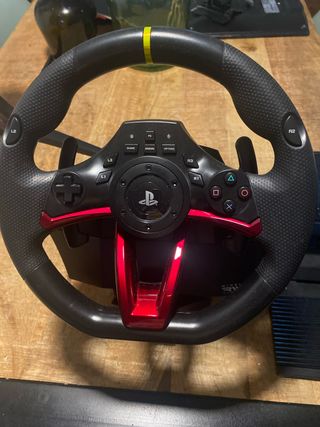 Volante HORI RWA PS4/PS5/PC + Pedales