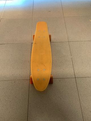Skate naranja niño