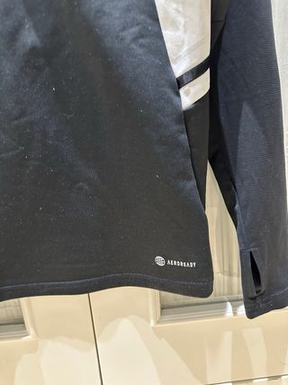 Camiseta técnica Adidas negra