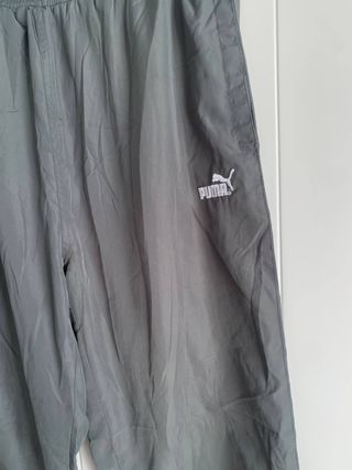 Pantalón chándal Puma gris y rojo hombre