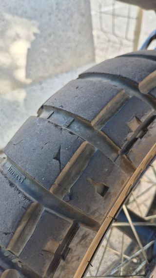 Juego de Pirelli Scorpion 90/90 r21 y 150/70 r18 