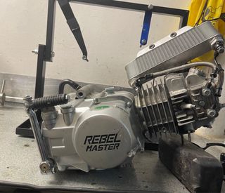 Motor Pit Bike YX 140cc