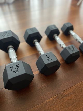 Mancuernas technogym hexagonales