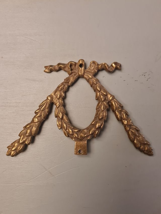 Bocallaves de bronce