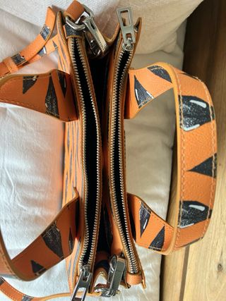 Bolso Bimba y Lola Naranja Estampado Labios