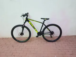 Bicicleta Montaña GT Negra/Amarilla