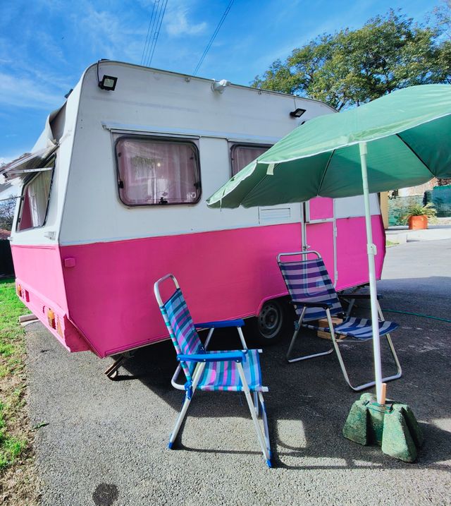 Preciosa y acogedora caravana! Se vende tal cual!