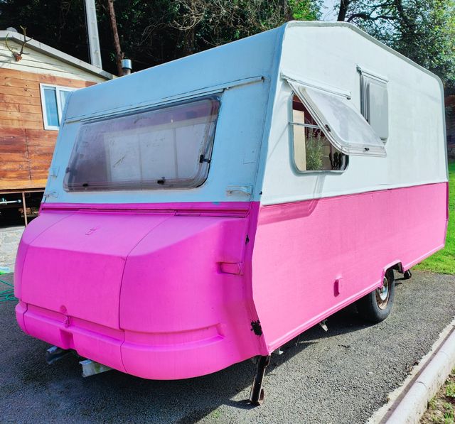 Preciosa y acogedora caravana! Se vende tal cual!
