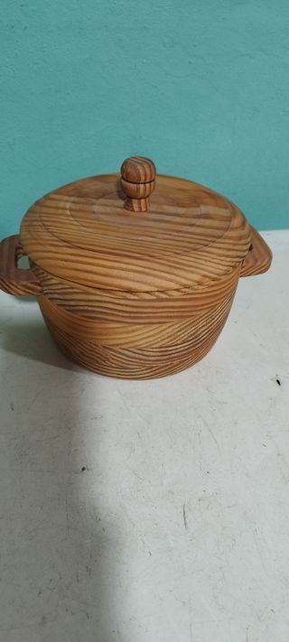 Cazuela rústica artesanal de madera