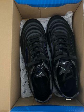 Zapatillas de fútbol Joma Negras
