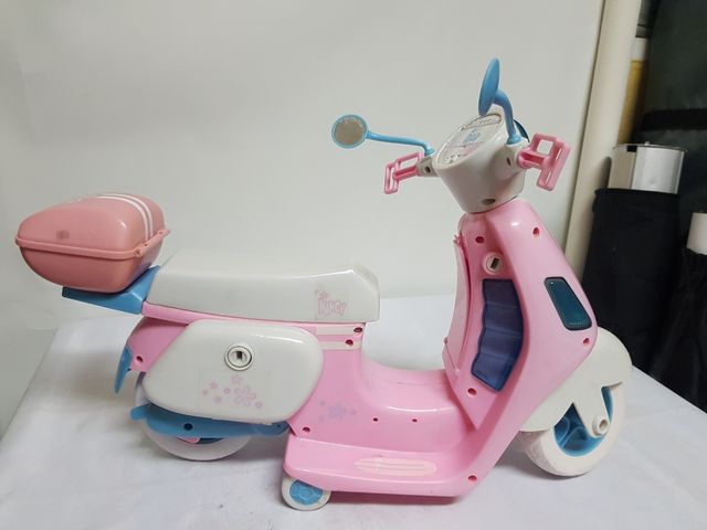 Moto Nancy Rosa