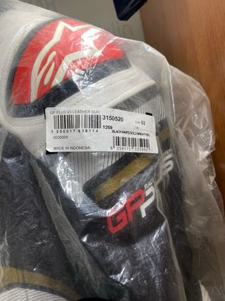 Mono Moto Alpinestars GP Plus V3. 
