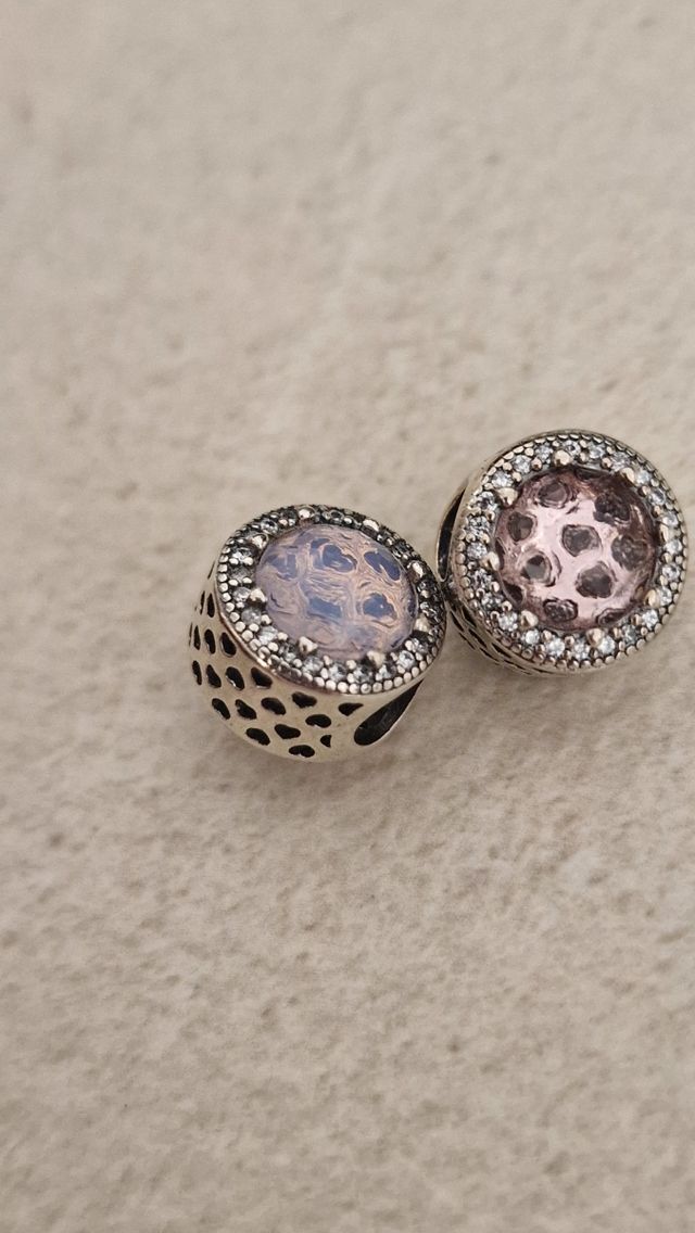 Charm Pandora Pietre Rosa e Lilla