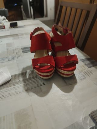 Sandalias Rojas Cuña