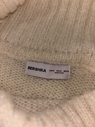 Jersey hombros descubiertos ajustado a la cintura