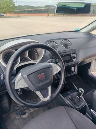 SEAT Ibiza 2012 sport 