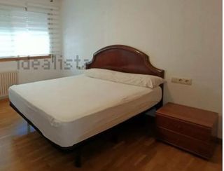 Cabecero + Somier + Colchón 150cm Madera