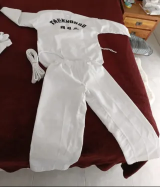 Kimono Taekwondo Ikara Blanco talla 130