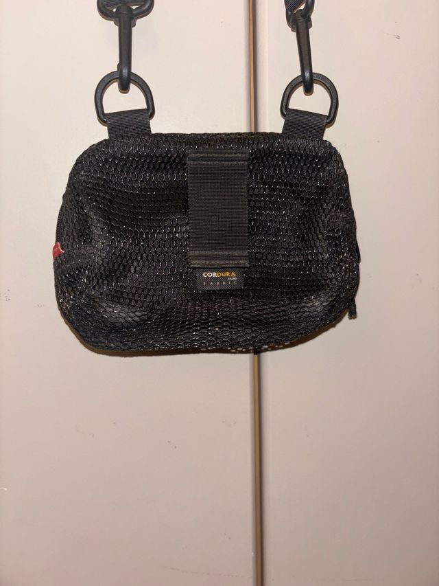 Riñonera Supreme Mesh Shoulder Bag original