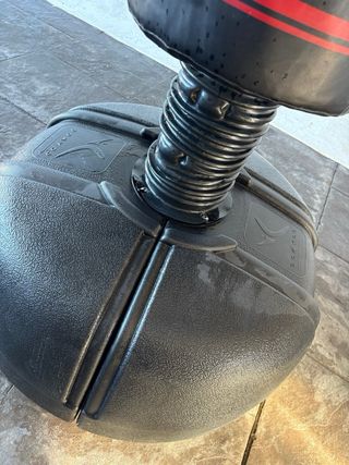 Saco de boxeo con base