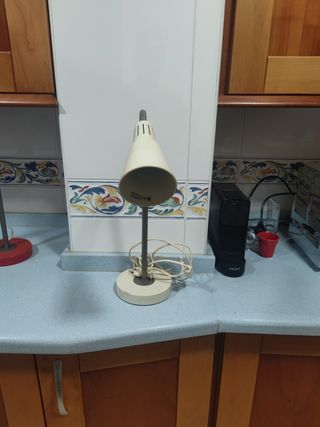 Flexo de mesa con interruptor