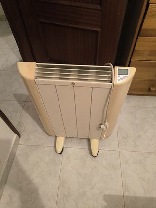 Aquecedor elétrico bege